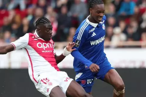 الدوري الفرنسي.. تعادل سلبي يعطل موناكو وستراسبورج في سباق المربع الذهبي